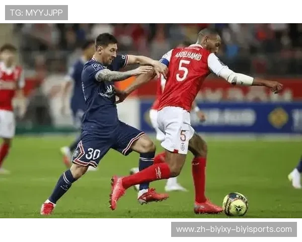 法甲进球是否喊出球员名字？赛场文化揭秘